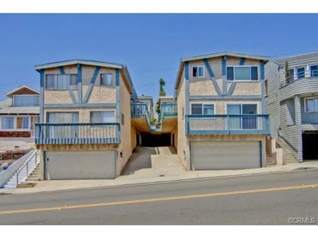 Photo of 637 Manhattan Beach Boulevard, Manhattan Beach, CA 90266 (MLS # SB26075741)