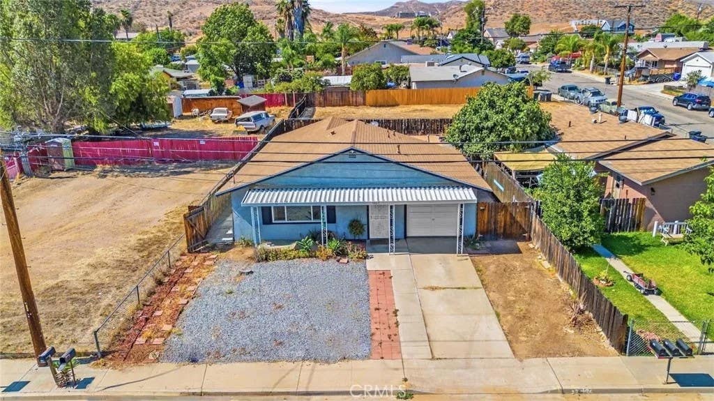 Photo of 961 Park WAY, Lake Elsinore, CA 92530 (MLS # RS26150393)