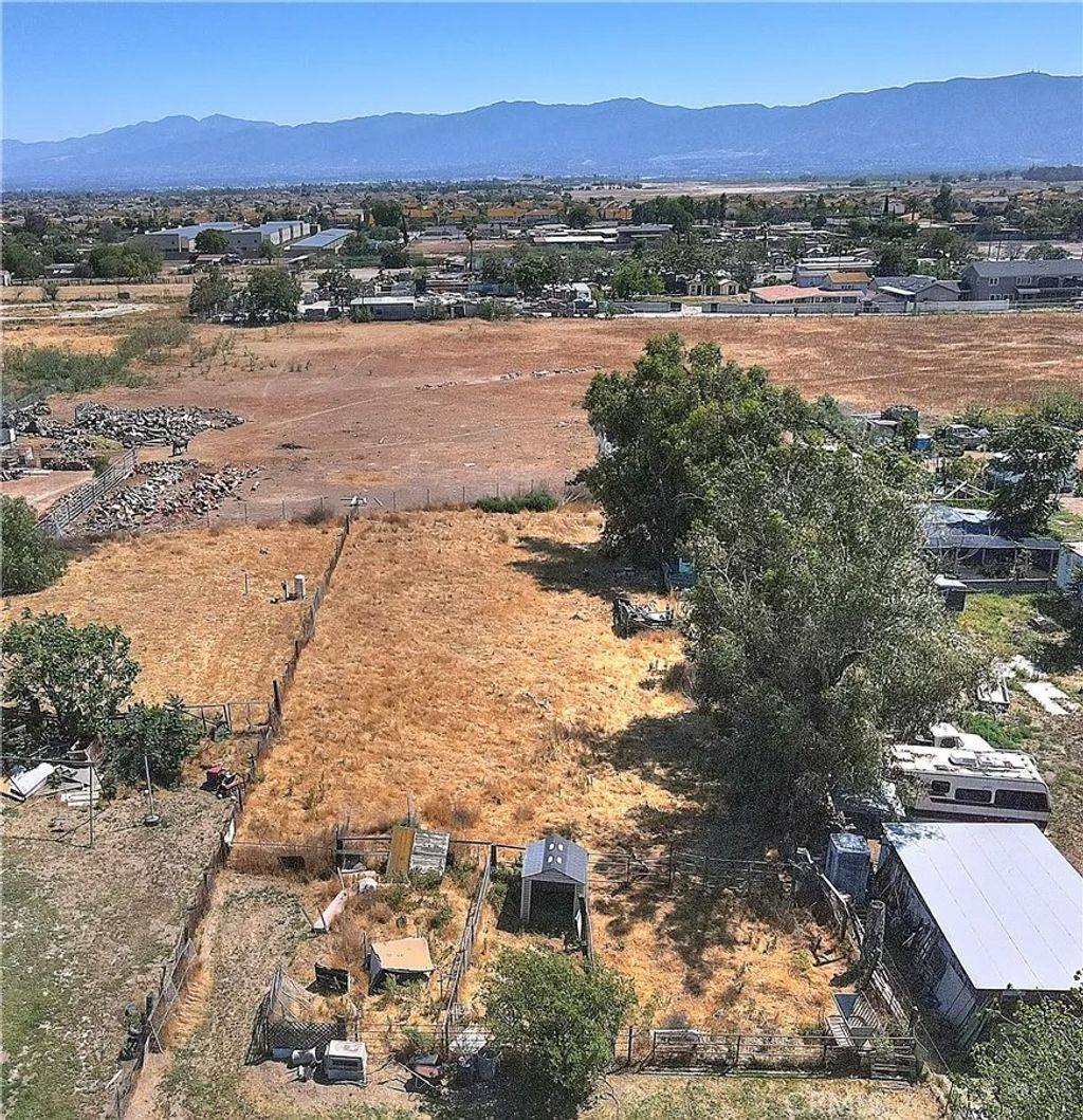 Photo of 14628 Walters ST, Eastvale, CA 92880 (MLS # TR26116521)
