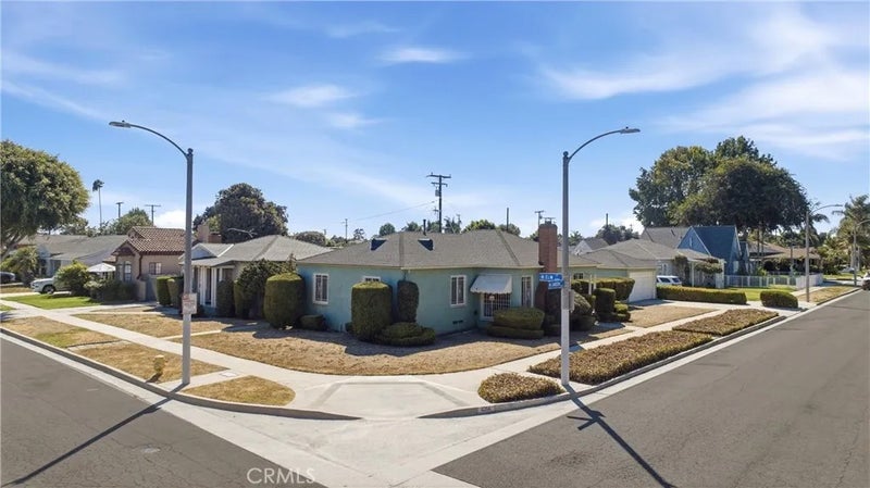 4264 Sanborn Avenue