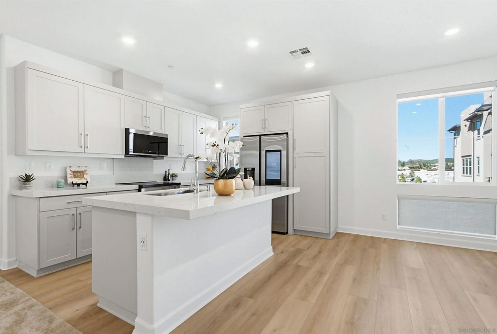 Photo of 432 Caliper Way, San Marcos, CA 92078 (MLS # 260003178)