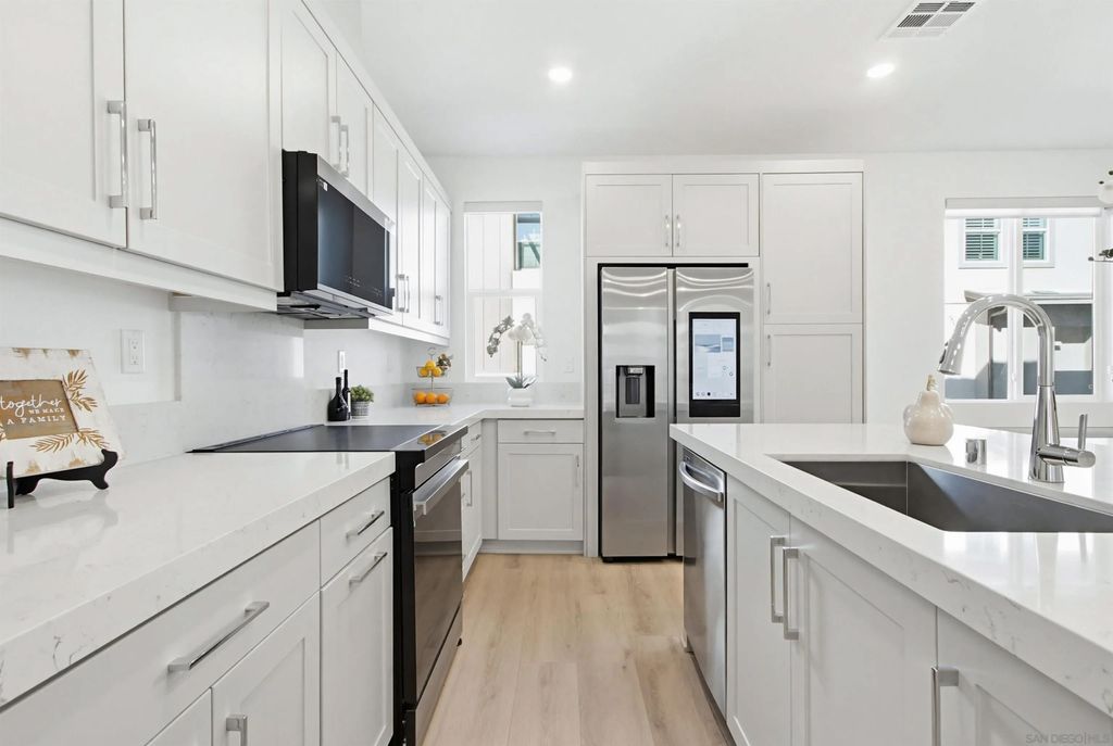 Photo of 432 Caliper Way, San Marcos, CA 92078 (MLS # 260003178)