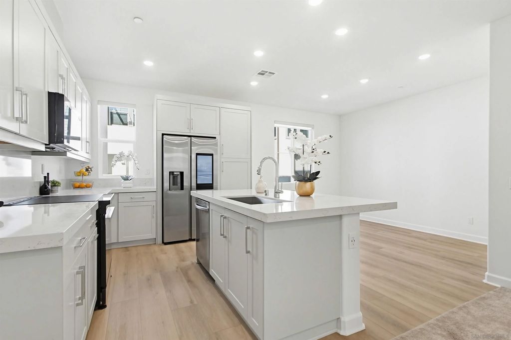 Photo of 432 Caliper Way, San Marcos, CA 92078 (MLS # 260003178)