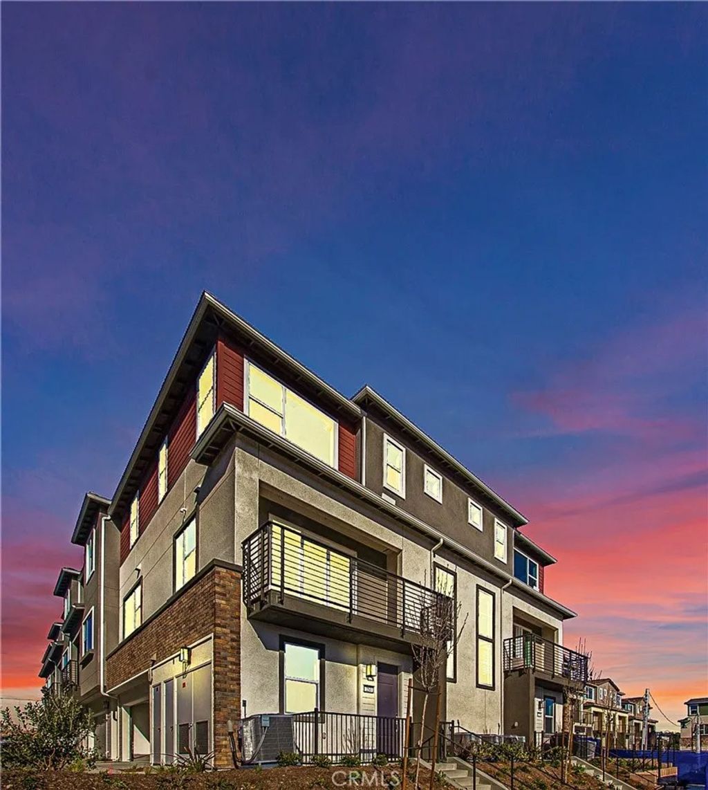 Photo of 253 Carmona, Lake Forest, CA 92630 (MLS # OC26007460)