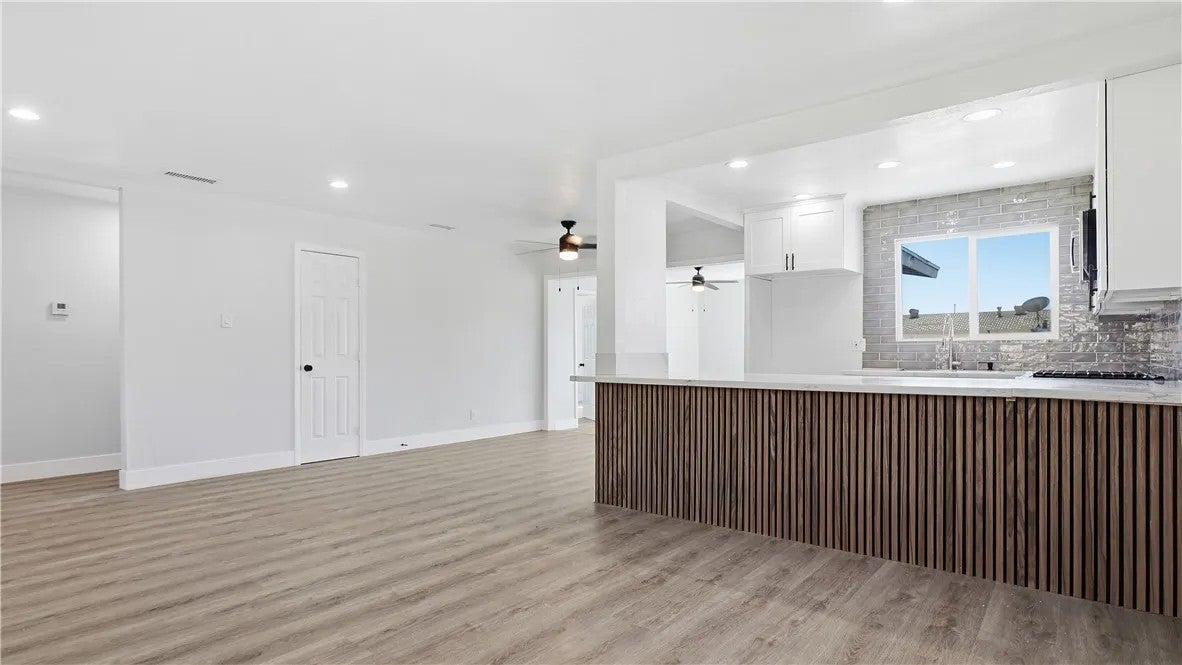 555 W Morgan