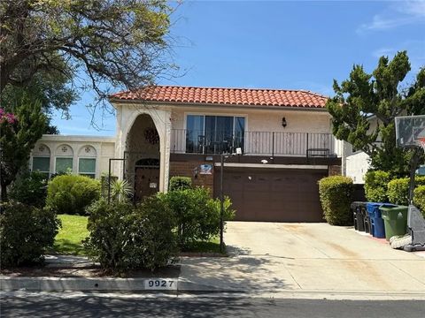 Photo of 9927 Nevada Ave, Chatsworth, CA 91311 (MLS # SR26086410)