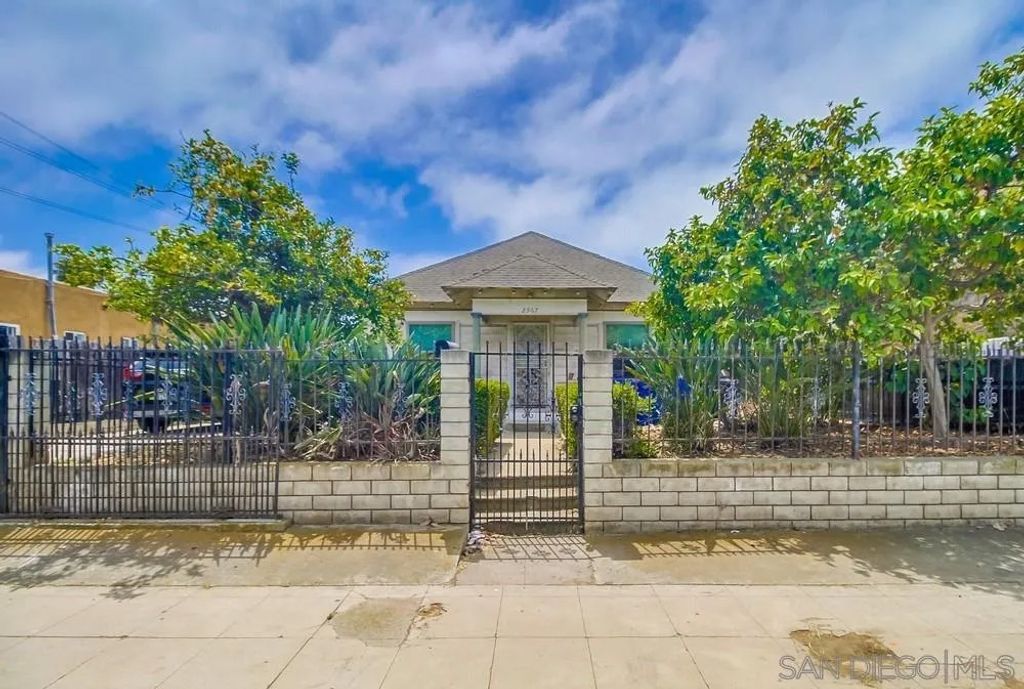 Photo of 2567-69 L Street, San Diego, CA 92102 (MLS # 260001464)