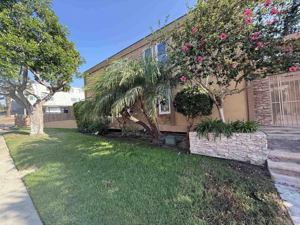 Photo of 5511 Adelaide Ave #21, San Diego, CA 92115 (MLS # 260004066)