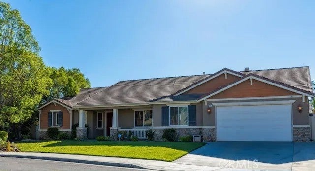 Photo of 32819 Heversham Court, Menifee, CA 92584 (MLS # OC26200301)