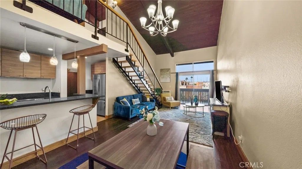 Photo of 550 W Regent St #302, Inglewood, CA 90301 (MLS # SB26035299)