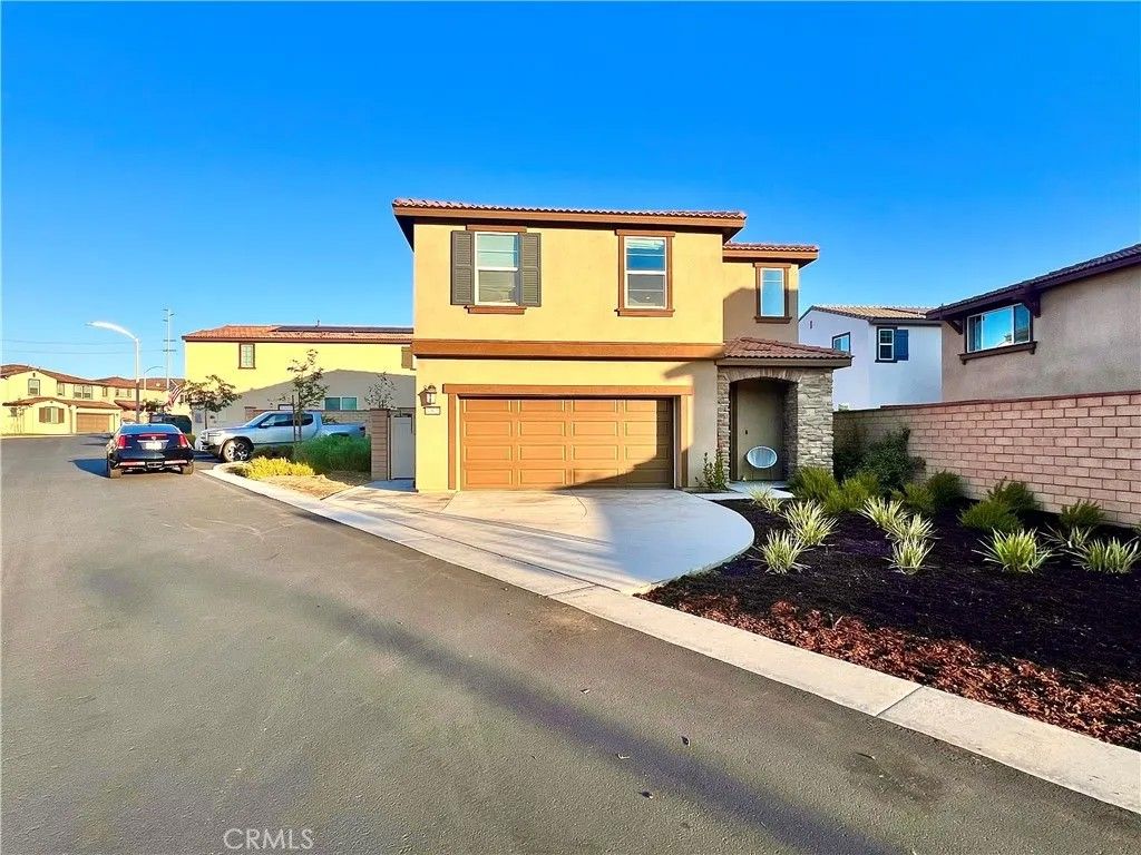 Photo of 36828 Camino Springs Avenue, Murrieta, CA 92563 (MLS # SW25185461)