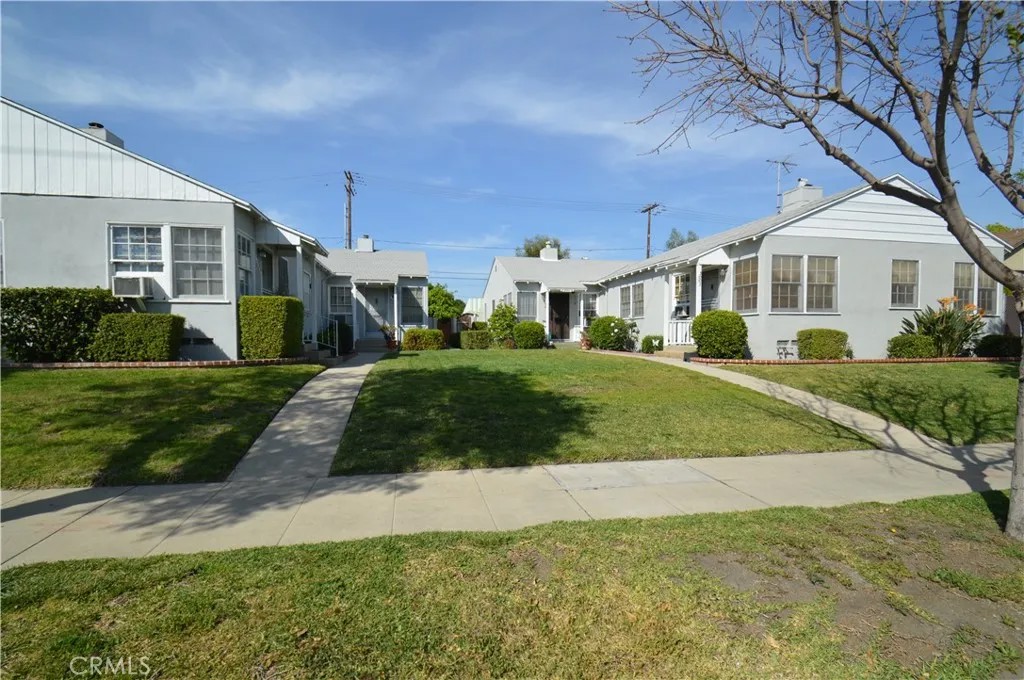 3007 W Victory Boulevard