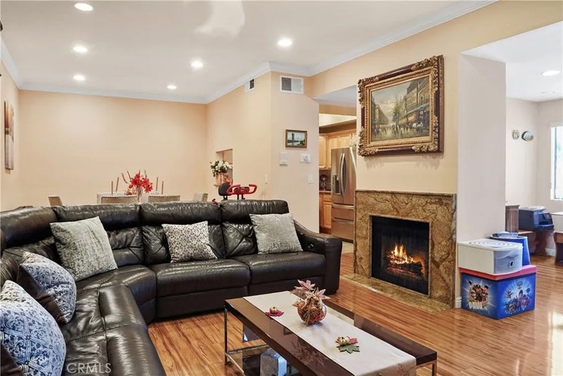 14239 Sherman Way 3