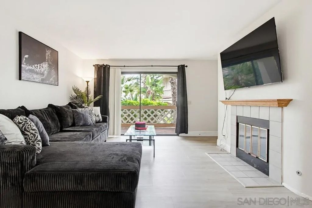 Photo of 9418 Twin Trails Dr #102, San Diego, CA 92129 (MLS # 260007711)