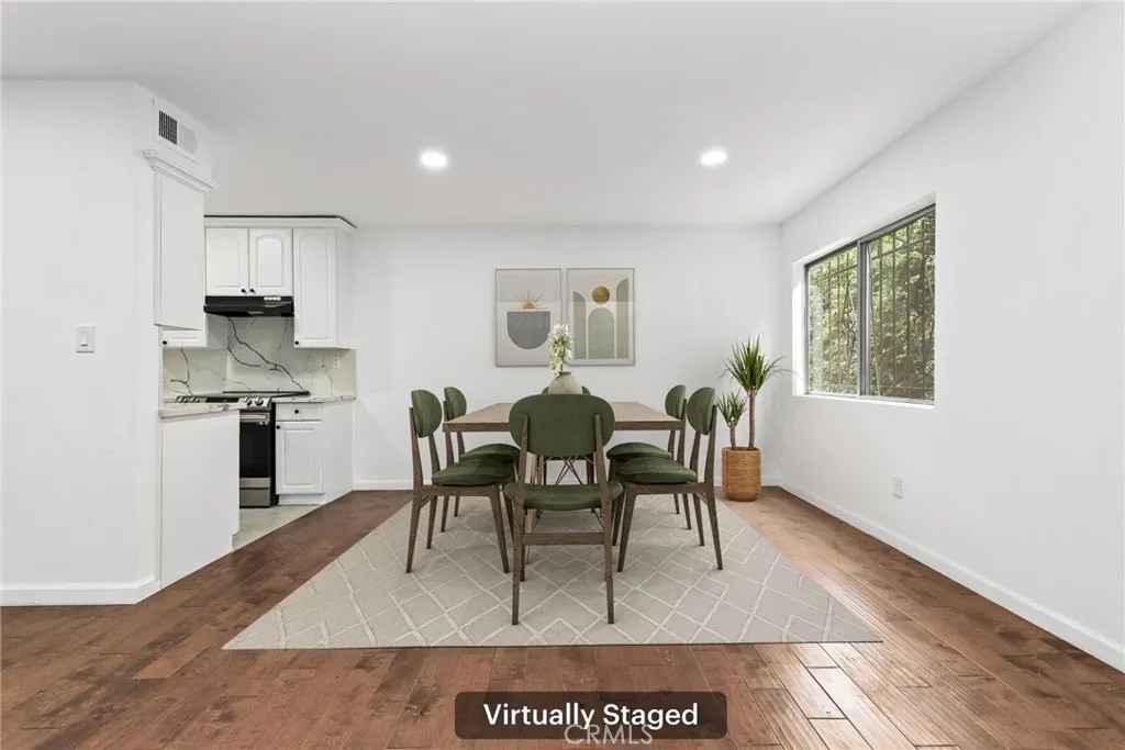 1045 N Kings Road 105