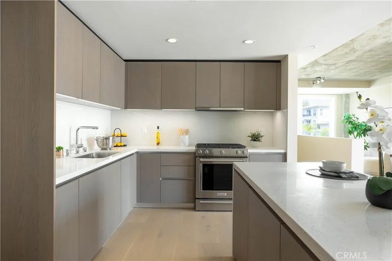 380 Cordova Street 407