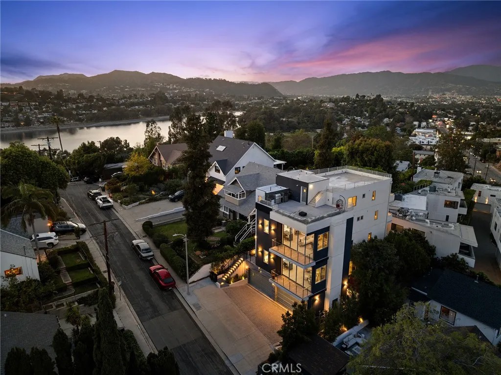 2311 Cove