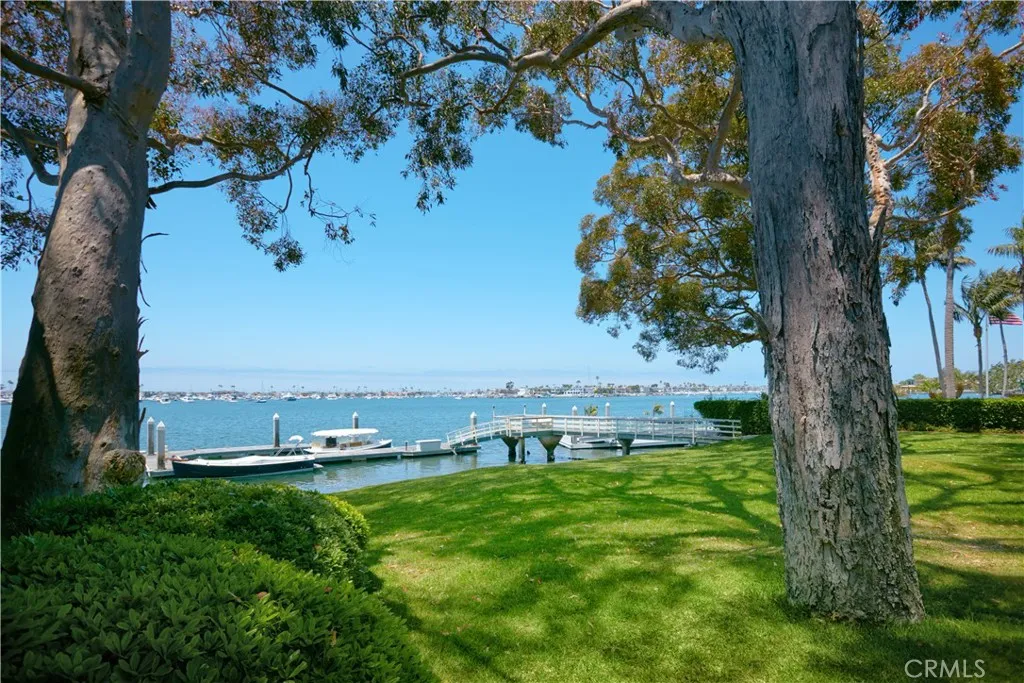 21 Harbor Island