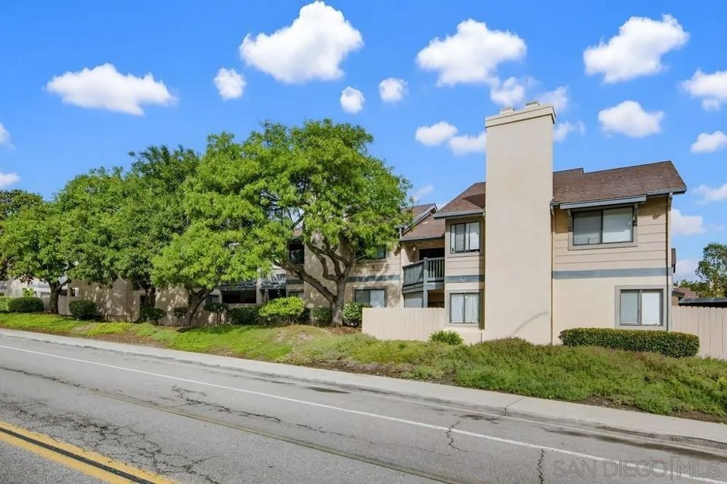 Photo of 3051 Brookpine Ct, Spring Valley, CA 91978 (MLS # 250046164)