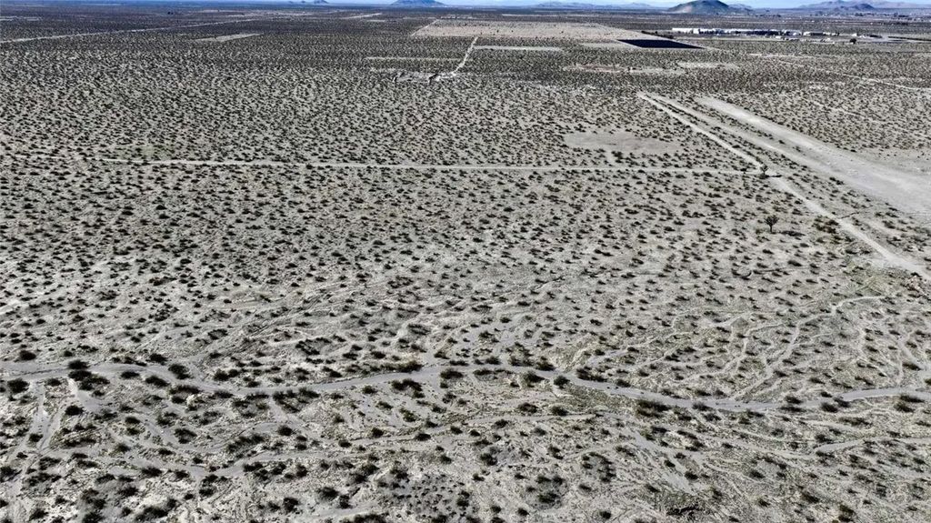 Photo of 179940 Johnson, Phelan, CA 92371 (MLS # FR26003044)