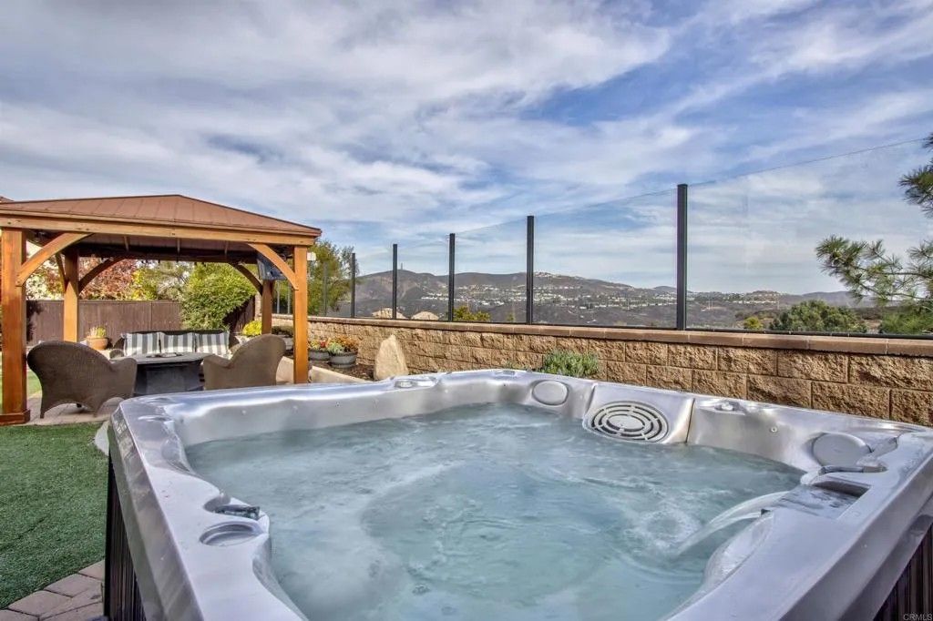 Photo of 7146 Sitio Destino, Carlsbad, CA 92009 (MLS # NDP2510757)