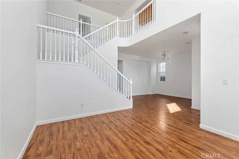 1463 Esplanade