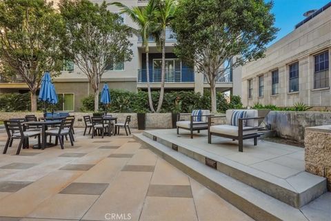 Tiny photo for 300 E 4th Street #103, Long Beach, CA 90802 (MLS # PW26015137)