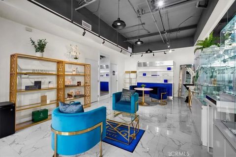 Tiny photo for 300 E 4th Street #103, Long Beach, CA 90802 (MLS # PW26015137)