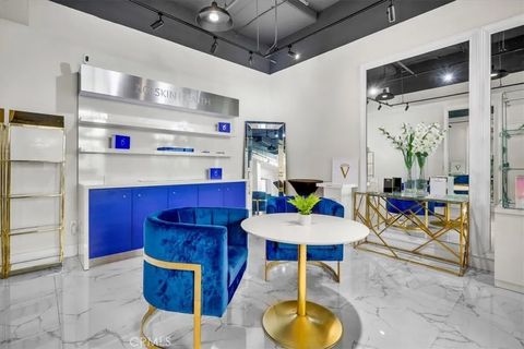 Tiny photo for 300 E 4th Street #103, Long Beach, CA 90802 (MLS # PW26015137)