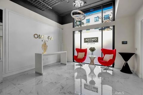 Tiny photo for 300 E 4th Street #103, Long Beach, CA 90802 (MLS # PW26015137)