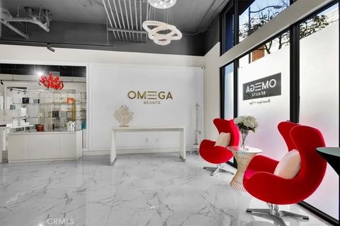 Tiny photo for 300 E 4th Street #103, Long Beach, CA 90802 (MLS # PW26015137)