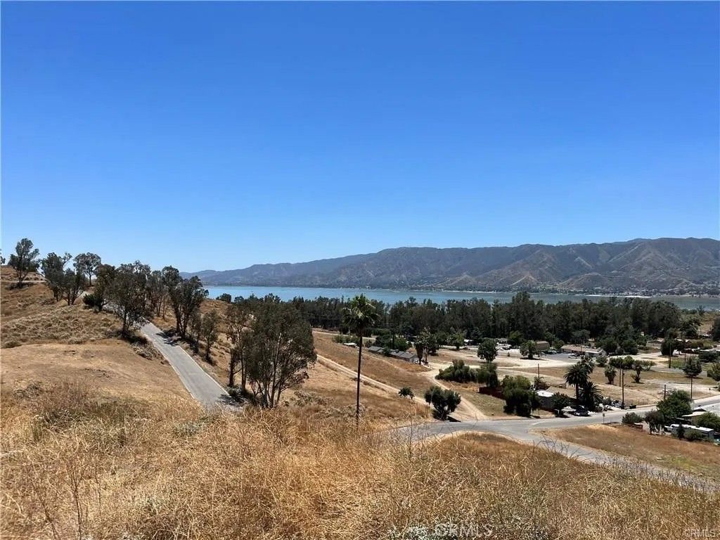 Photo of 0 Skyline, Lake Elsinore, CA 92530 (MLS # SW25216833)