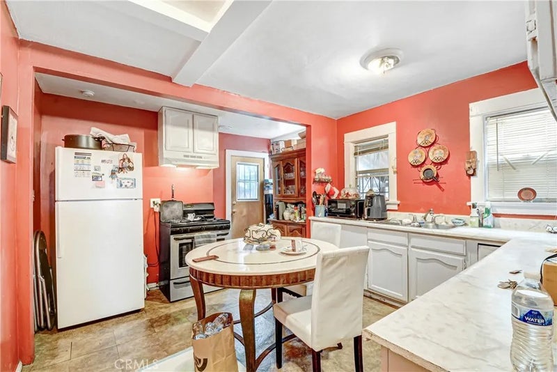 2914 W 59th
