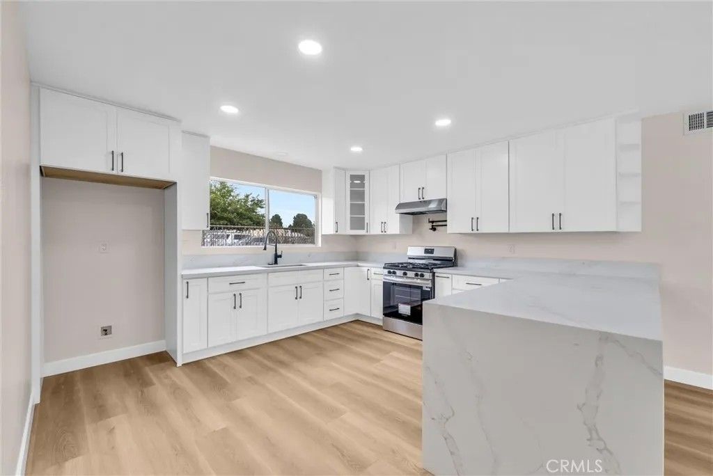 Photo of 621 Rosita, Santa Ana, CA 92703 (MLS # OC25265630)