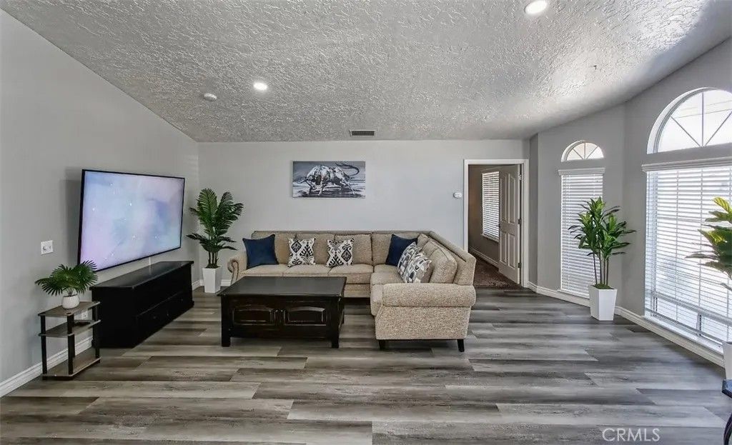 Photo of 17859 Yucca St, Hesperia, CA 92345 (MLS # HD26086163)