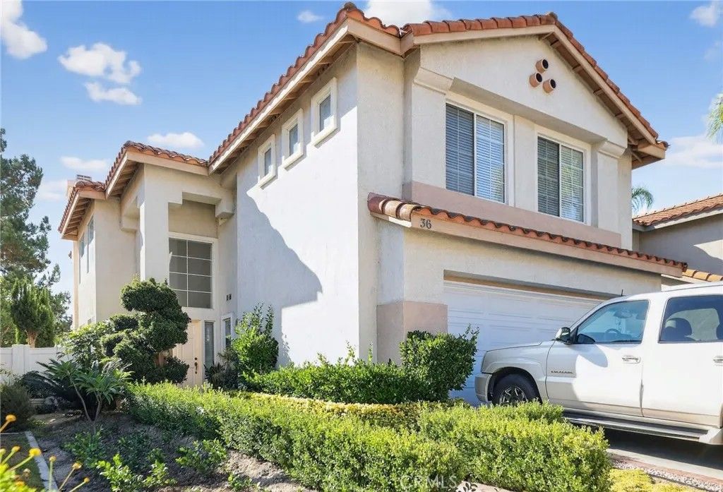 Photo of 36 Via Brida, Rancho Santa Margarita, CA 92688 (MLS # OC25271511)