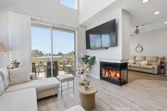 10790 Rose Avenue 304 #304, Los Angeles