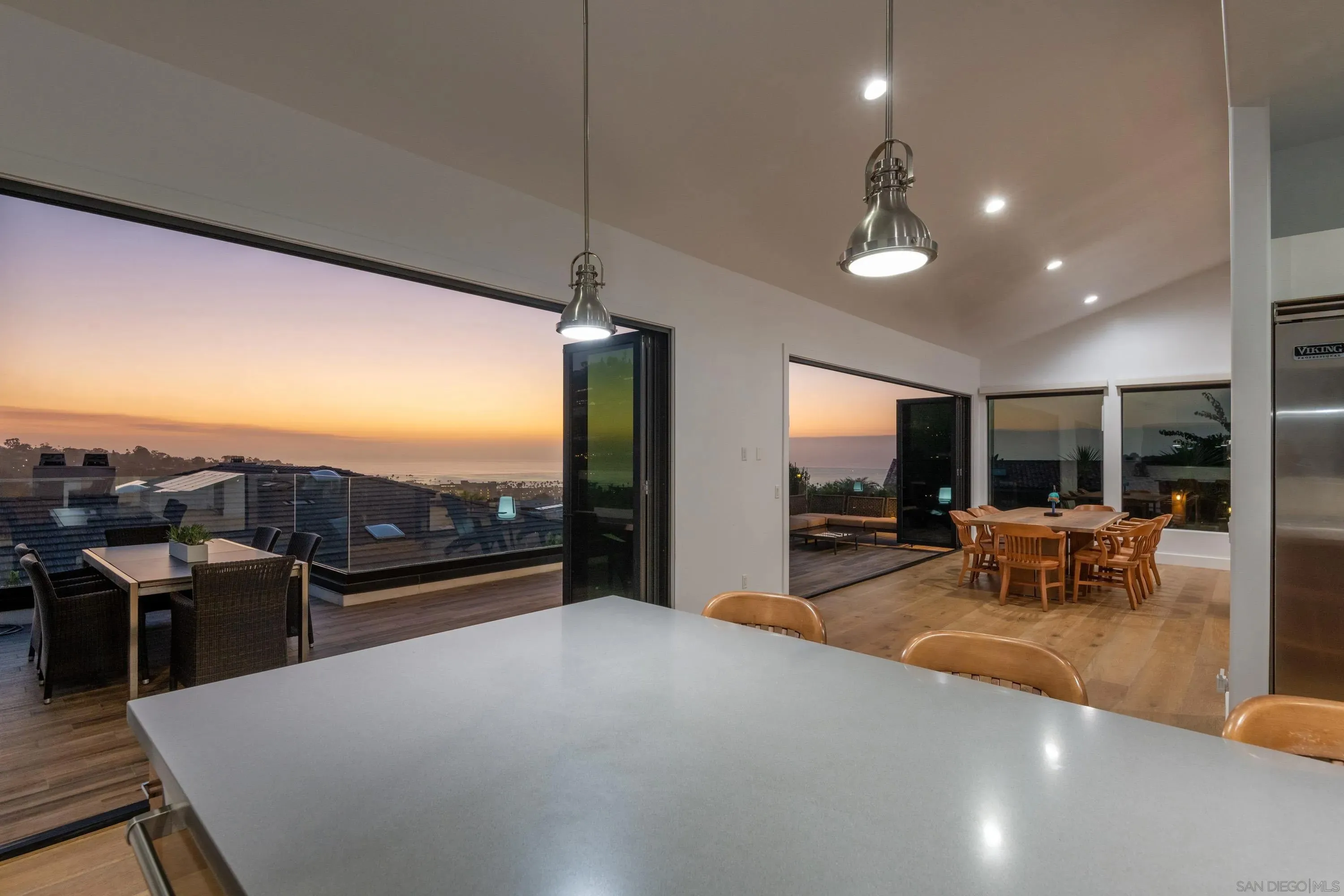 La Jolla, California 92037, United States, 5 Bedrooms Bedrooms, ,6 BathroomsBathrooms,Residential,Active,159638