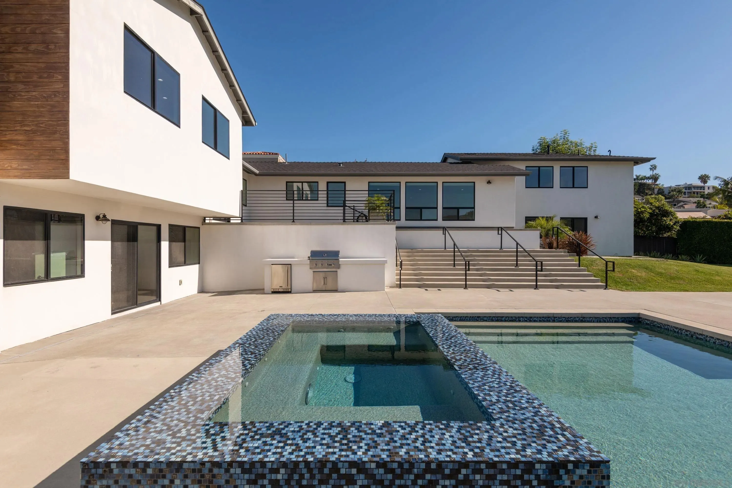 La Jolla, California 92037, United States, 5 Bedrooms Bedrooms, ,6 BathroomsBathrooms,Residential,Active,159638