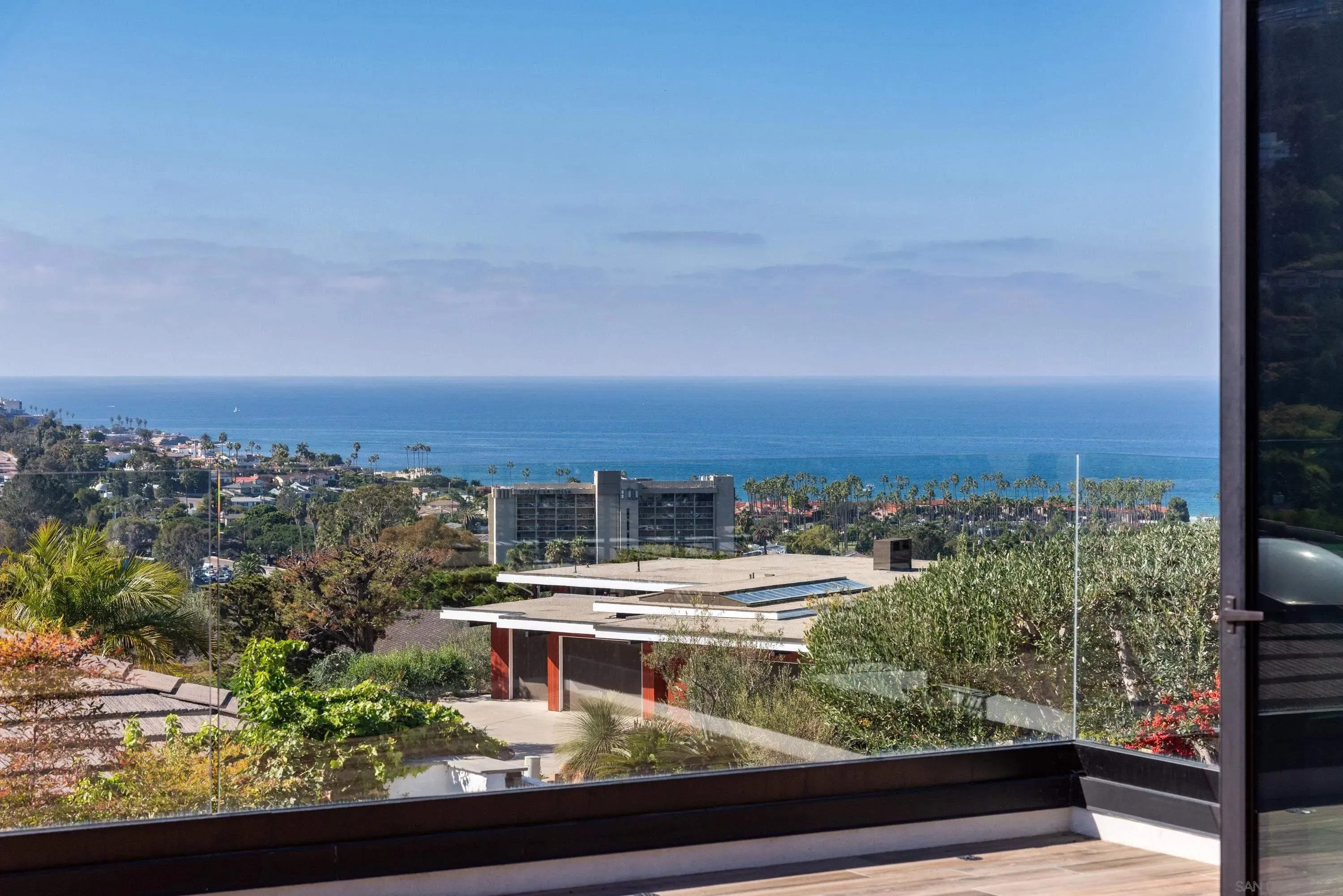 La Jolla, California 92037, United States, 5 Bedrooms Bedrooms, ,6 BathroomsBathrooms,Residential,Active,159638