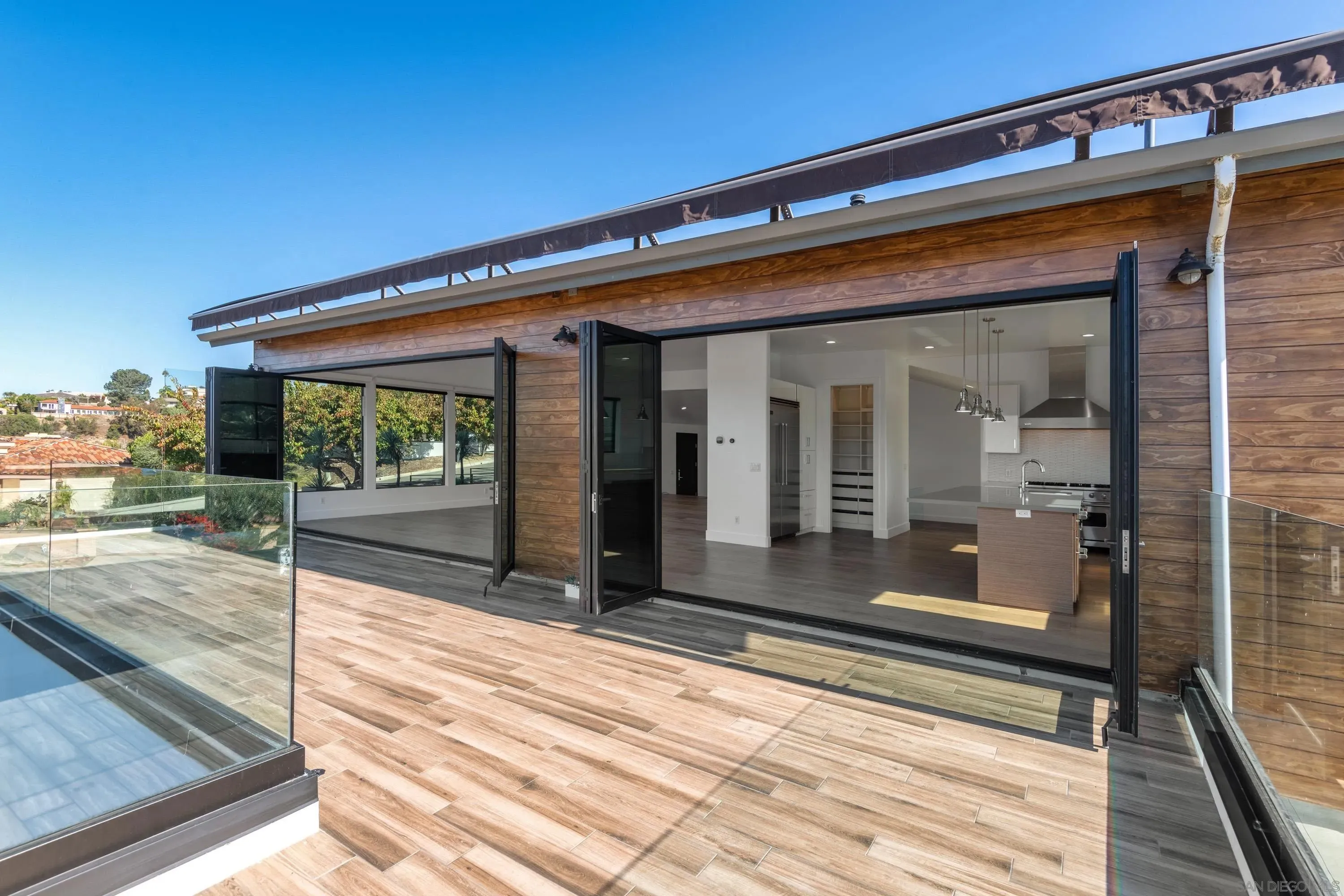 La Jolla, California 92037, United States, 5 Bedrooms Bedrooms, ,6 BathroomsBathrooms,Residential,Active,159638