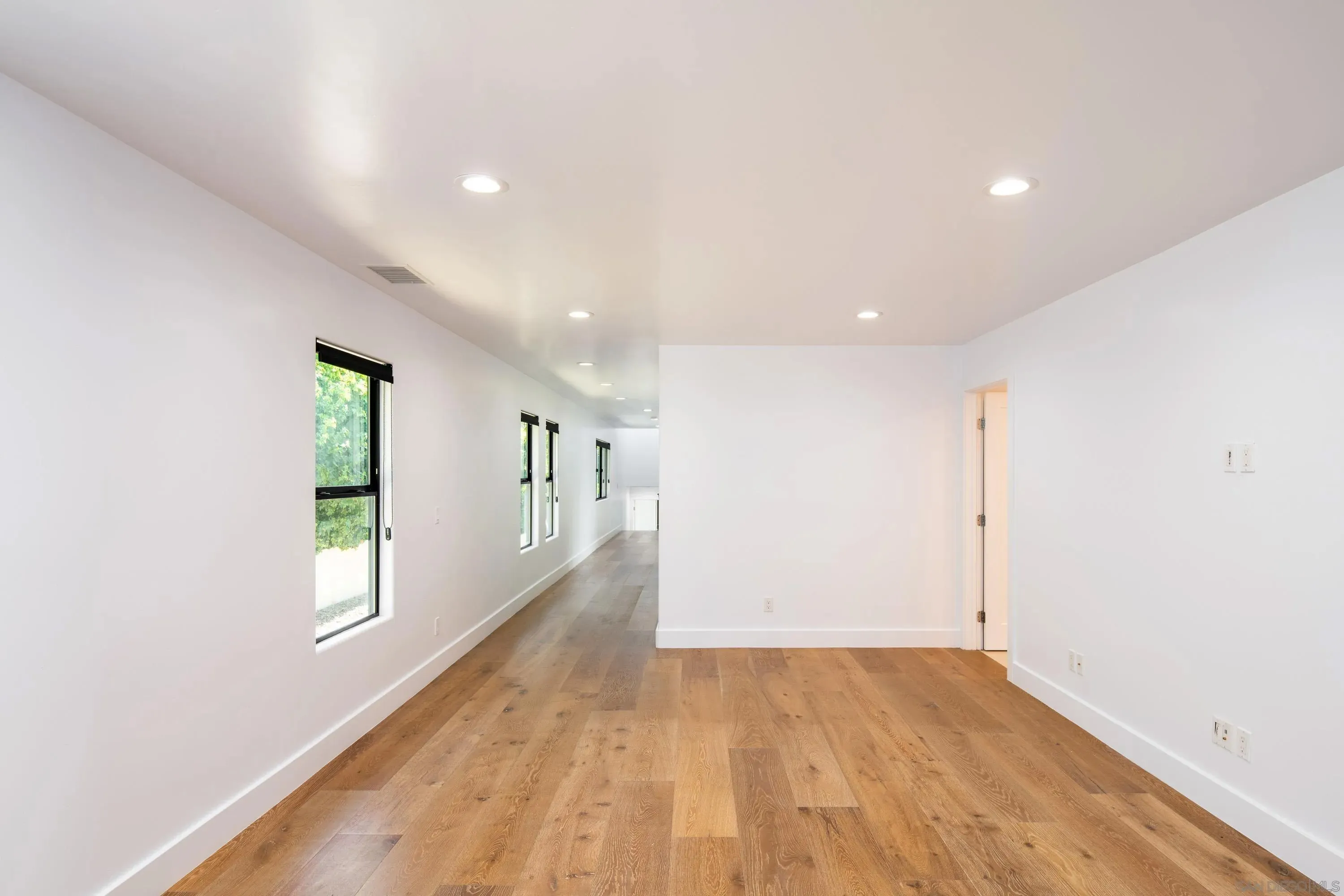 La Jolla, California 92037, United States, 5 Bedrooms Bedrooms, ,6 BathroomsBathrooms,Residential,Active,159638