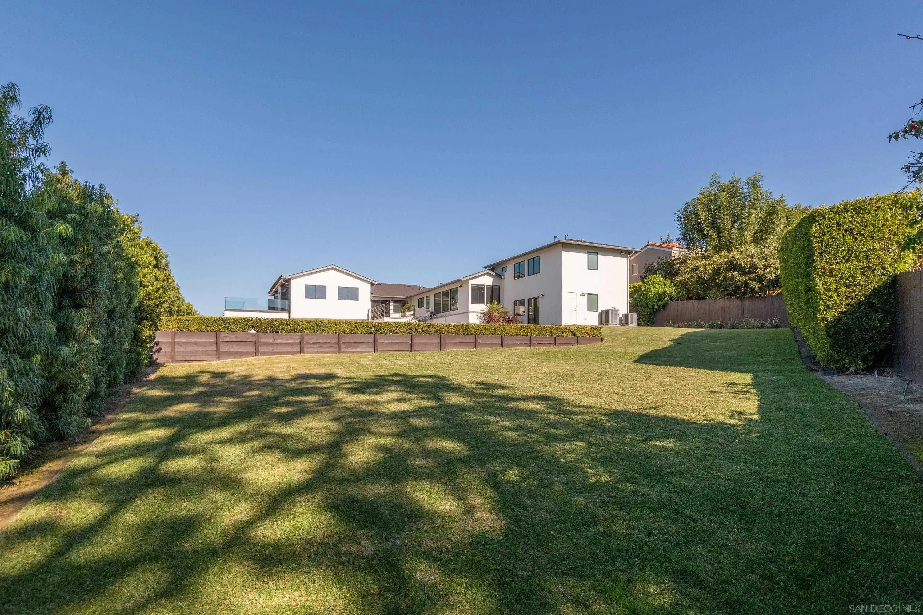 La Jolla, California 92037, United States, 5 Bedrooms Bedrooms, ,6 BathroomsBathrooms,Residential,Active,159638