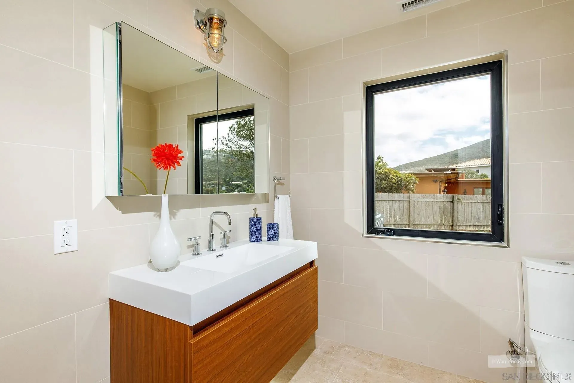 La Jolla, California 92037, United States, 5 Bedrooms Bedrooms, ,6 BathroomsBathrooms,Residential,Active,159638