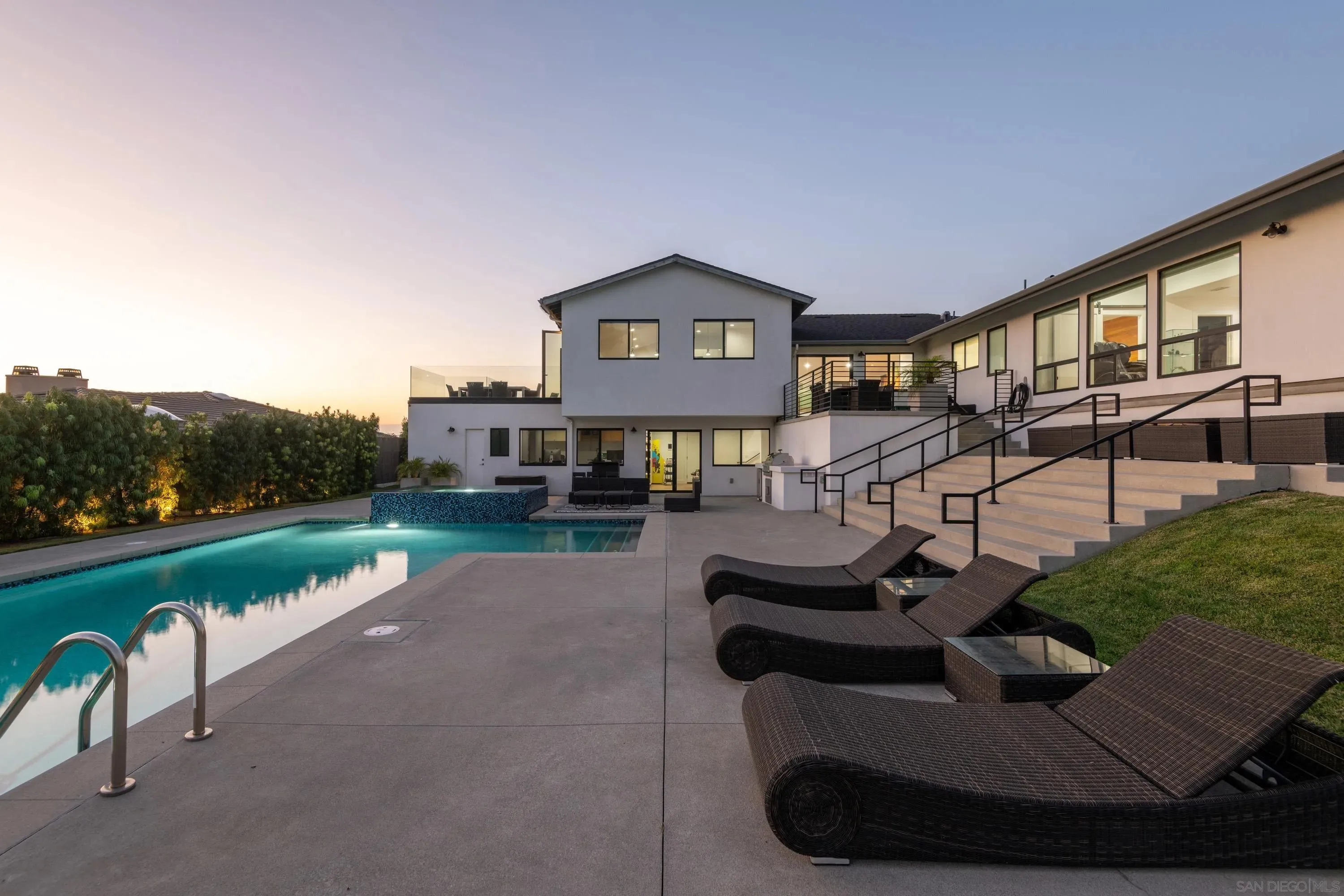 La Jolla, California 92037, United States, 5 Bedrooms Bedrooms, ,6 BathroomsBathrooms,Residential,Active,159638