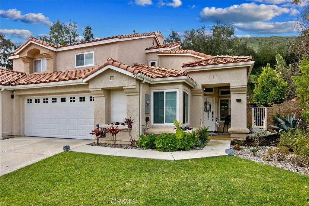 Photo of 133 Concerto Dr, Oak Park, CA 91377 (MLS # SR26022211)