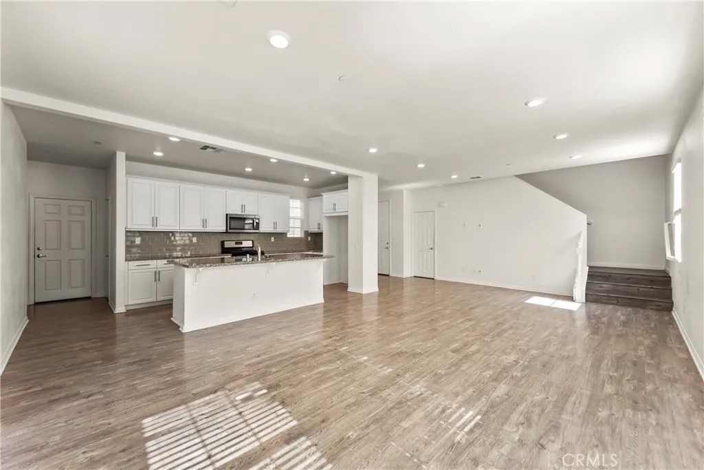 6111 Rosewood Way
