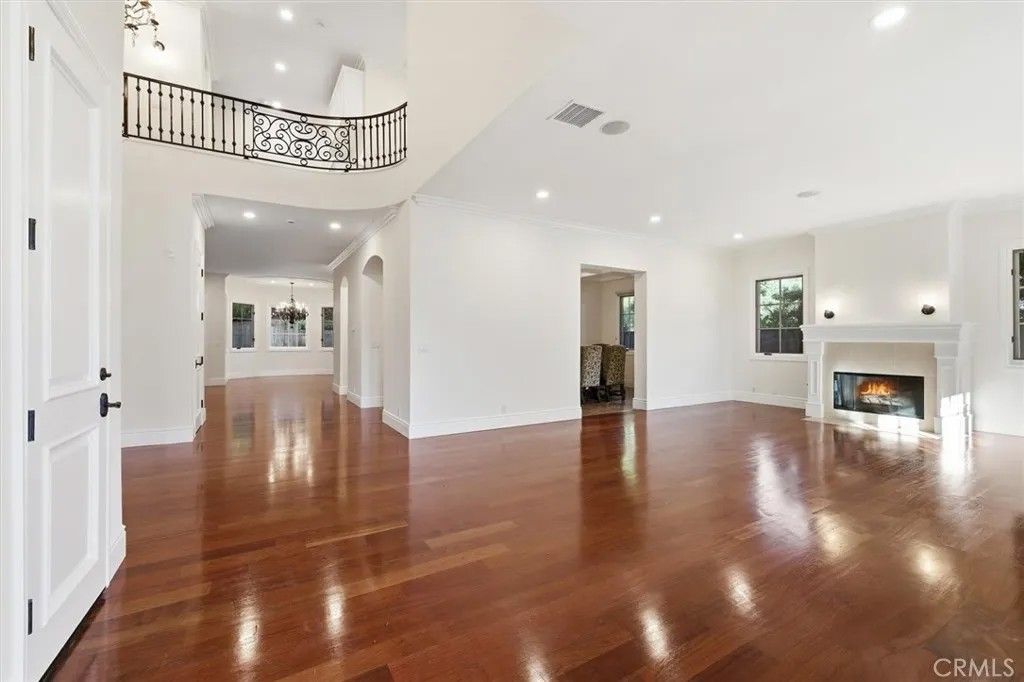 Photo of 1331 Voorhees Avenue, Manhattan Beach, CA 90266 (MLS # SB26004818)