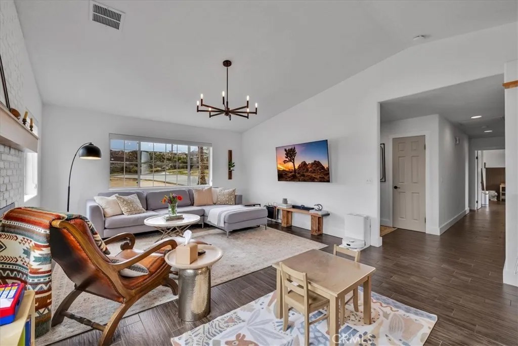 6463 Murrieta Avenue