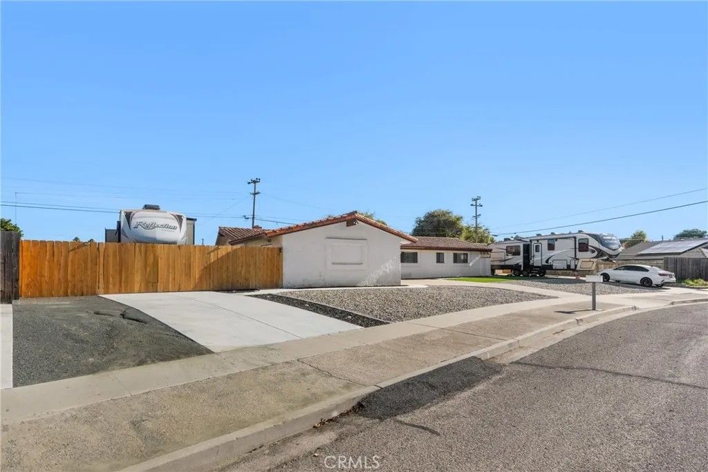 Photo of 3334 Fair Oaks Drive, Santa Maria, CA 93455 (MLS # PI25266579)